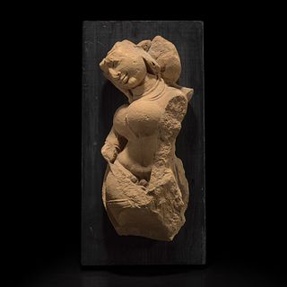 An Indian carved buff sandstone figure of an Apsara 印度石雕广延天女 11/12th Century 十一至十二世纪