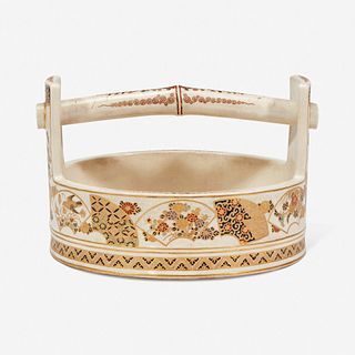 A large Japanese bucket-form enameled Satsuma pottery vessel 日本珐琅彩萨摩烧风格瓷篮子 Late Edo/early Meiji 江户晚期或明治早期