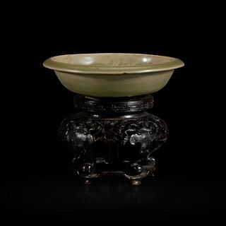 A small Chinese Yaozhou celadon molded brush washer 耀州窑印花小水洗 Northern Song/Jin Dynasty 北宋或金