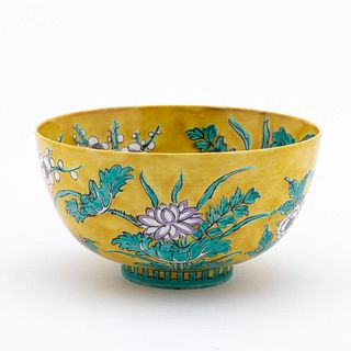 CHINESE FAMILLE JAUNE FLORAL PORCELAIN BOWL
