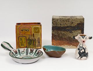 GROUP OF FIVE MID-CENTURY POTTERY AND STONEWARE ARTICLES