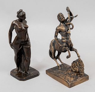 Centauro y dama. SXX. Fundiciones en bronce. Dama con firma ilegible. 23.5 cm de altura (mayor, dama).