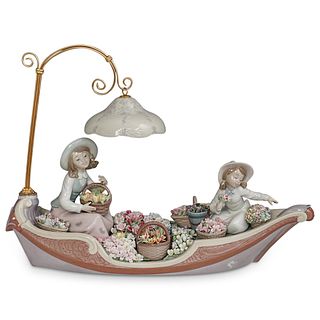 Lladro "Flowers Forever 5966" Figural Group