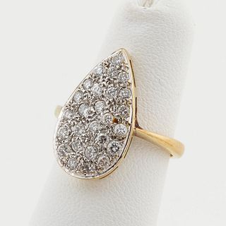 PEAR SHAPED DIAMOND CLUSTER & 14K YELLOW GOLD RING