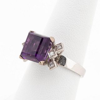 AMETHYST, DIAMOND AND 14K WHITE GOLD RING
