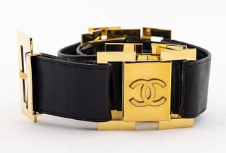 Chanel Black Leather & Gold-Tone Link Belt