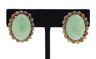 Vintage 14K Yellow Gold Oval Jade Scallop Earrings