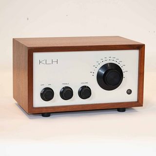 KLH Model Eight FM Receiver