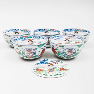 Set of Five Chinese Porcelain Noodle Bowls and Six Covers