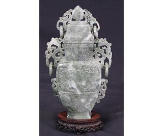 CHINESE CARVED JADE URN WITH LID