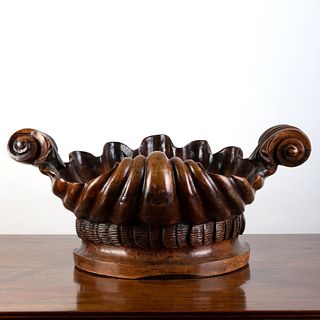 Continental Carved Wood Shell Form Center Piece
