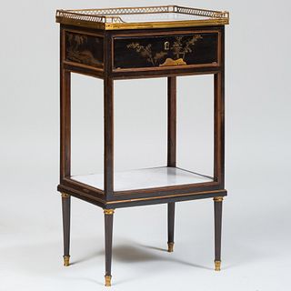 Louis XVI Style Ormolu-Mounted Japanese Lacquer Table de Nuit