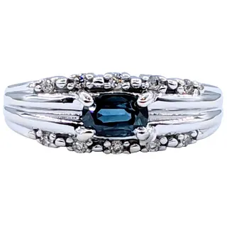 Beautiful Sapphire & Diamond Dress Ring
