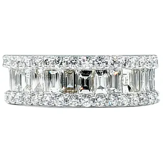 Gleaming Baguette & Round Cut Diamond Ring