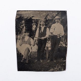 19TH CENTURY TINTYPE PHOTOGRAPH OF MEN TOASTING