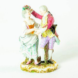 Vintage Porcelain Figurine, Courting Couple