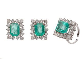 Set of emerald and diamond ring and earrings.