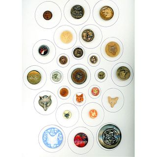 A FULL CARD OF ASSORTED MATERIAL DIV. 1 & 3 FOX BUTTONS