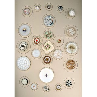 CARD OF ASSORTED DIV 1 & 3 ASSORTED WHITE GLASS BUTTONS