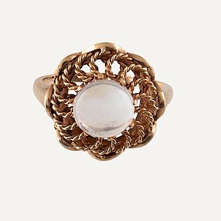 Ring in 14 Karat Yellow Gold with Moonstone 