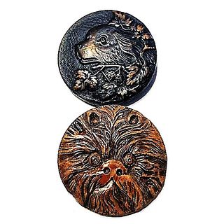 A SMALL CARD OF DIVISION ONE CARVED WOOD DOG BUTTONS