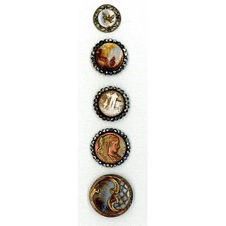 A SMALL CARD OF ASSORTED DIV 1 SHELL BUTTONS