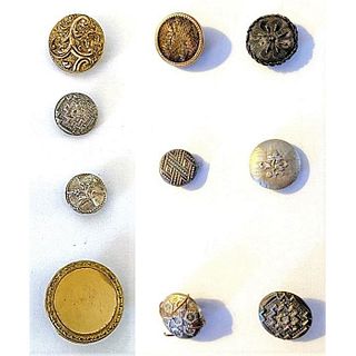 2 SMALL CARDS OF 18TH CENTURY REPOUSEE BUTTONS