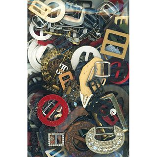 LARGE BAG LOT OF ASSORTED MATERIAL BUCKLES