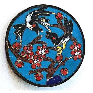 A DIVISION ONE CHINESE CLOISONNE ENAMEL BUTTON