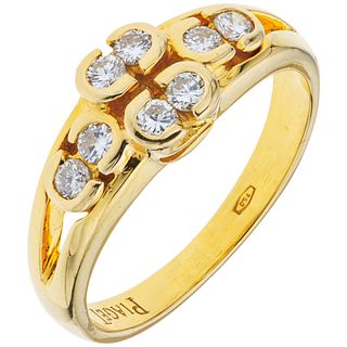 ANILLO CON DIAMANTES EN ORO AMARILLO DE 18K DE LA FIRMA PIAGET  con diamantes corte brillante ~0.24 ct. Peso: 4.3 g. Talla: 6 | RING WITH DIAMONDS IN 
