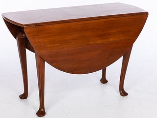 Queen Anne Maple Drop Leaf Table, 18th Century