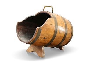 AN EDWARDIAN BRASS-BOUND COOPERED OAK COAL SCUTTLE, of barrel form, with ap