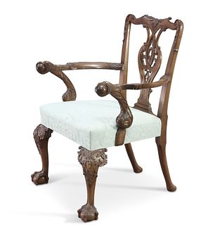 AN 18TH CENTURY STYLE CARVED MAHOGANY OPEN ARMCHAIR, 19TH CENTURY, with eag