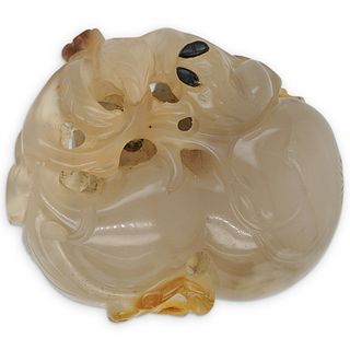 Suzhou School Chinese Carved Agate Toggle