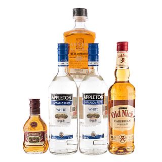 Lote de Ron y Tequila de México, Jamaica y Francia. Old Nick. Appleton. En presentaciones de 700 ml., 900 ml. Total de piezas: 5.
