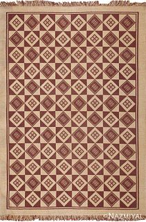 VINTAGE DOUBLE-SIDED REVERSIBLE SWEDISH KILIM. 9 ft 2 in x 6 ft 4 in (2.79 m x 1.93 m).