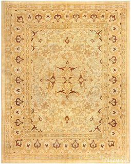 ANTIQUE INDIAN AMRITSAR CARPET. 12 ft 7 in x 9 ft 10 in (3.84 m x 3 m)