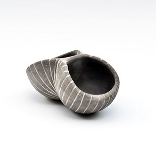 Double Chambered Pinch Pot with Striped Texture