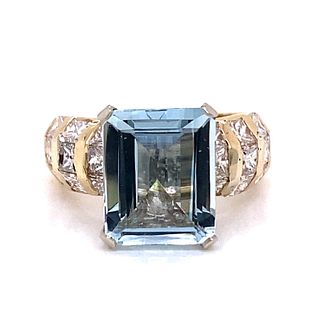 14k Aquamarine Diamond Ring