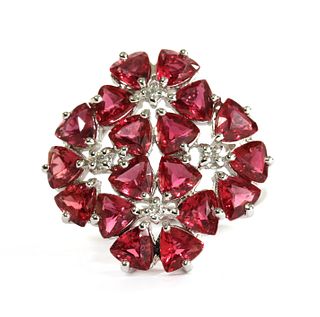 A 9ct white gold floral cluster ring,