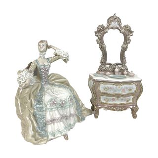 Lladro "Lady At Dressing Table" Porcelain Figure