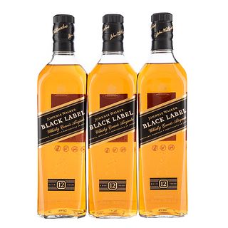 Jhonnie Walker. Black Label. 12 años. Blended. Scotch Whisky. Piezas: 3. En presentación de 750 ml.