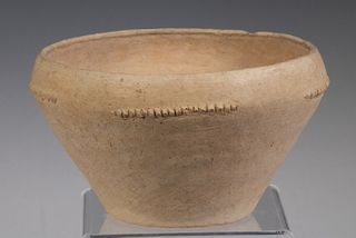 CHINESE NEOLITHIC POTTERY BOWL, QIJIQ CULTURE (2200 BC – 1600 BC)