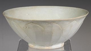 CHINESE SONG DYNASTY PALE CELADON DEEP LOTUS BOWL