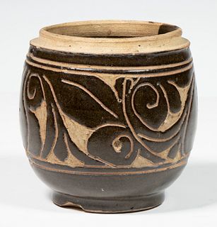 SONG-JIN DYNASTY (13TH C.) CARVED CIZOU WARE FROM NORTHERN CHINA
