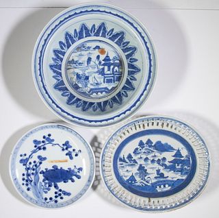 CHINESE EXPORT BLUE & WHITE PORCELAIN
