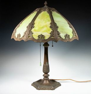 GREEN SLAG GLASS TABLE LAMP