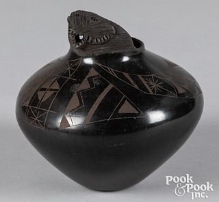 Mata Ortiz Indian blackware pottery