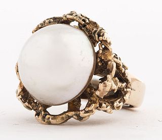 Vintage 10K Yellow Gold Brutalist Mabe Pearl Ring
