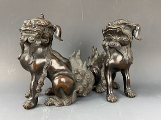 A Pair of Antique Bronze Lion Foodog Statue